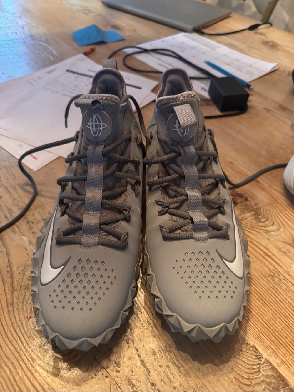 Nike Men’s Alpha Hurache Elite Max Mid Lacrosse Turf Shoes in Wolf Grey/Cool Gre
